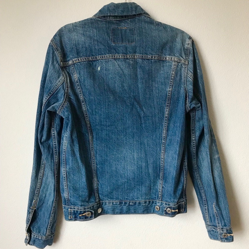 Levi’s Jean Jacket - Picture 2 of 3